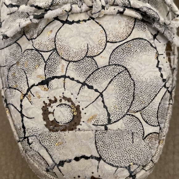 Ross Hommerson flats. Meticulously made,Beautiful shoes with specs of gold. - Picture 3 of 6